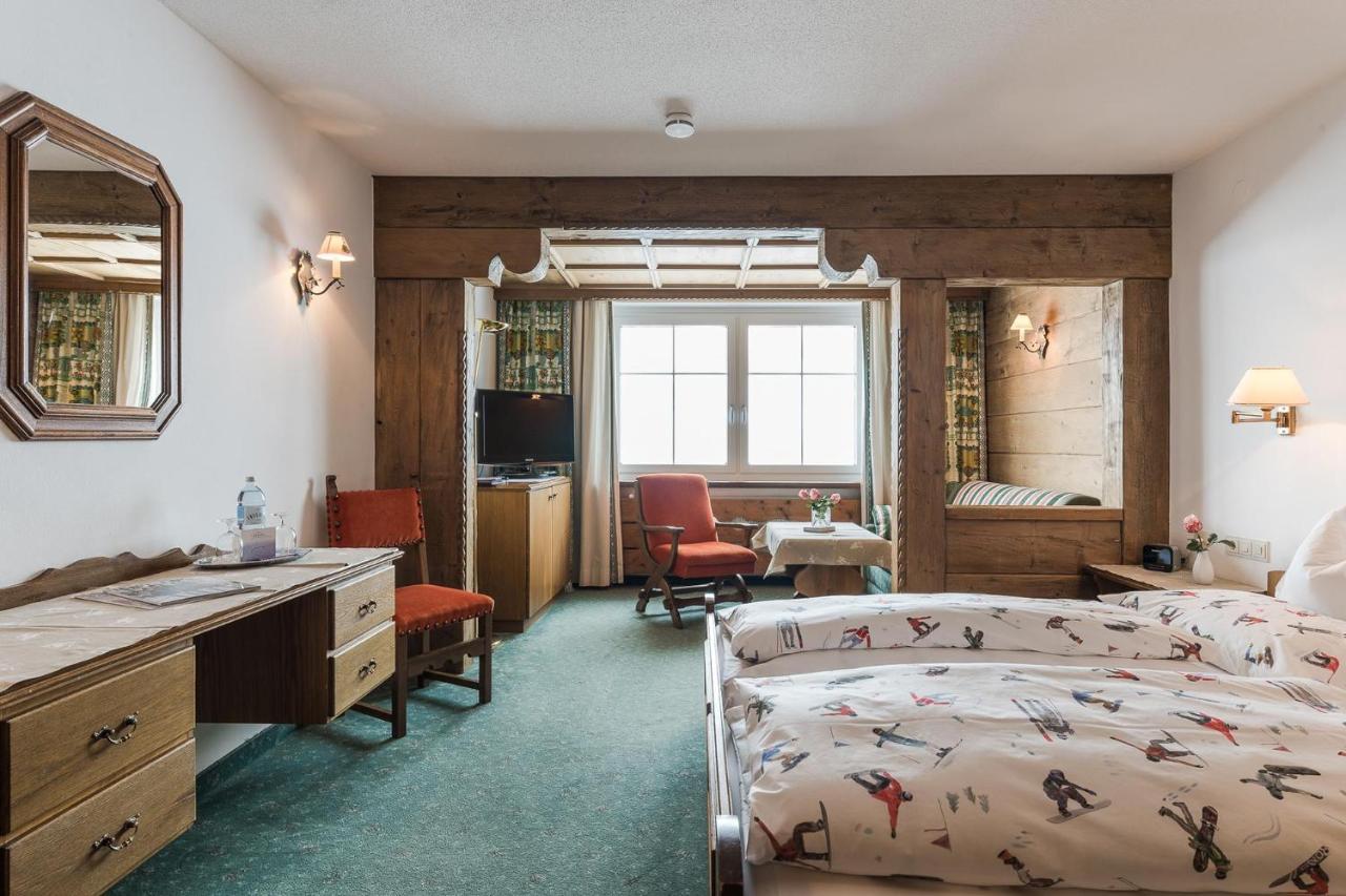 Bed&Breakfast Hotel Guggis Zürs Eksteriør billede