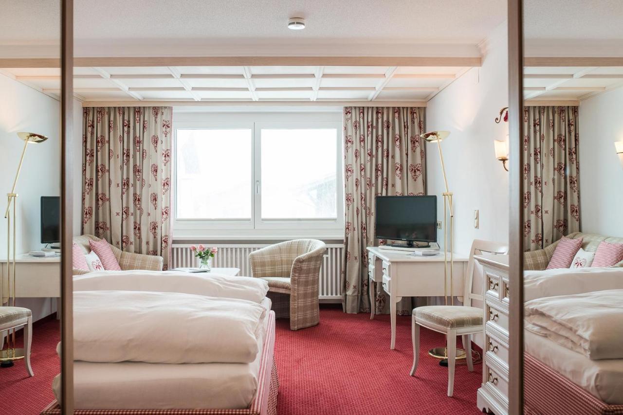 Bed&Breakfast Hotel Guggis Zürs Eksteriør billede