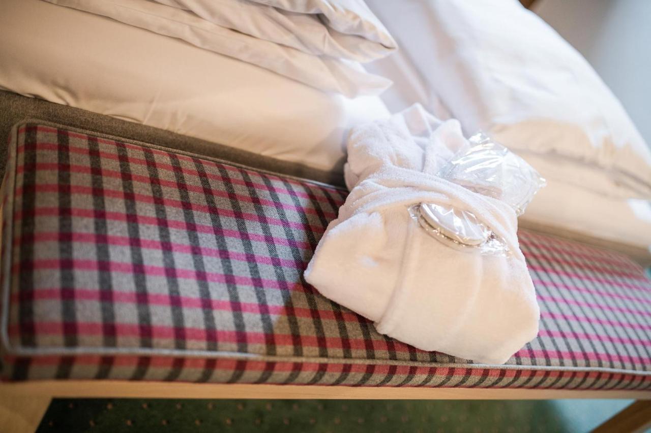 Bed&Breakfast Hotel Guggis Zürs Eksteriør billede