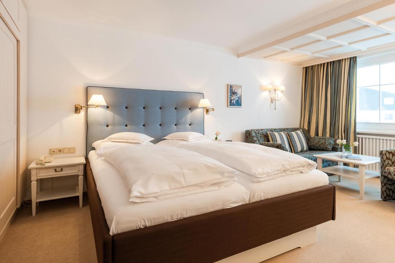 Bed&Breakfast Hotel Guggis Zürs Eksteriør billede