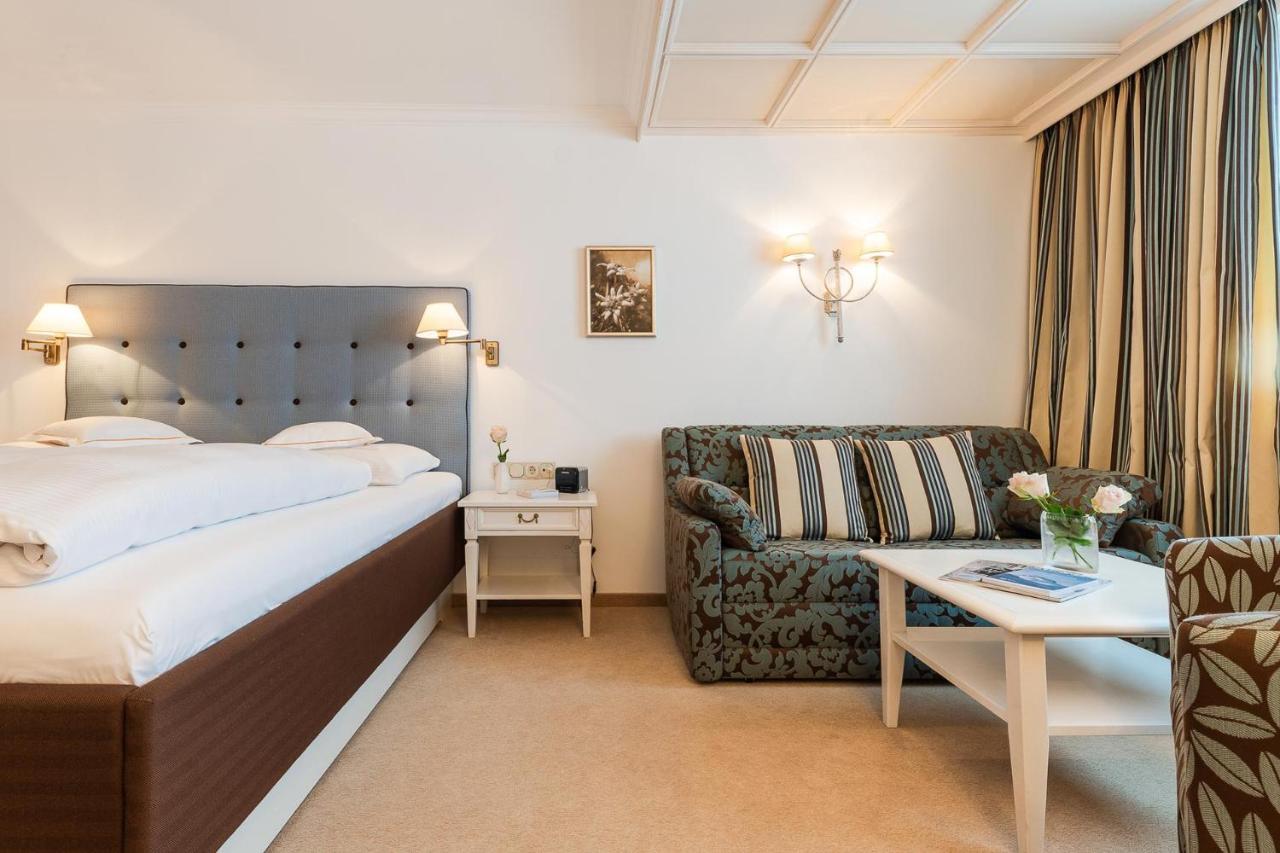 Bed&Breakfast Hotel Guggis Zürs Eksteriør billede