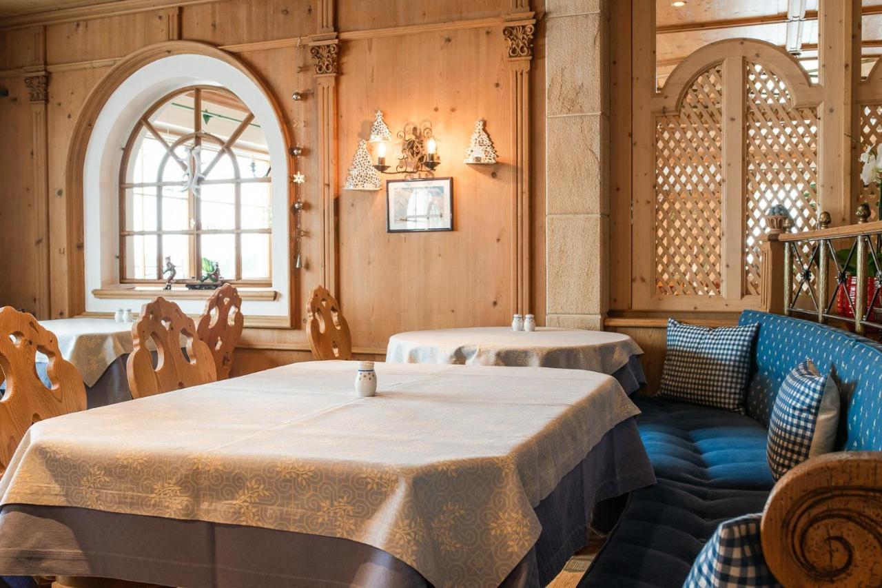 Bed&Breakfast Hotel Guggis Zürs Eksteriør billede