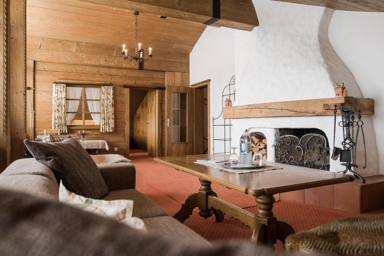 Bed&Breakfast Hotel Guggis Zürs Eksteriør billede